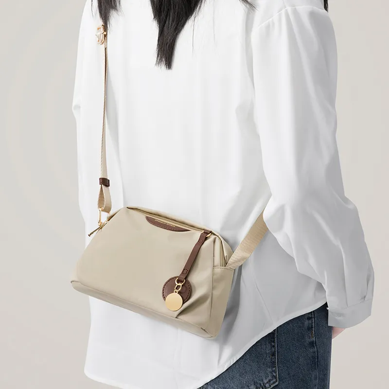 MAKEUP KITTEN Synthetic Leather Shoulder Bag Crossbody Bag Medium Size Women's Khaki-7