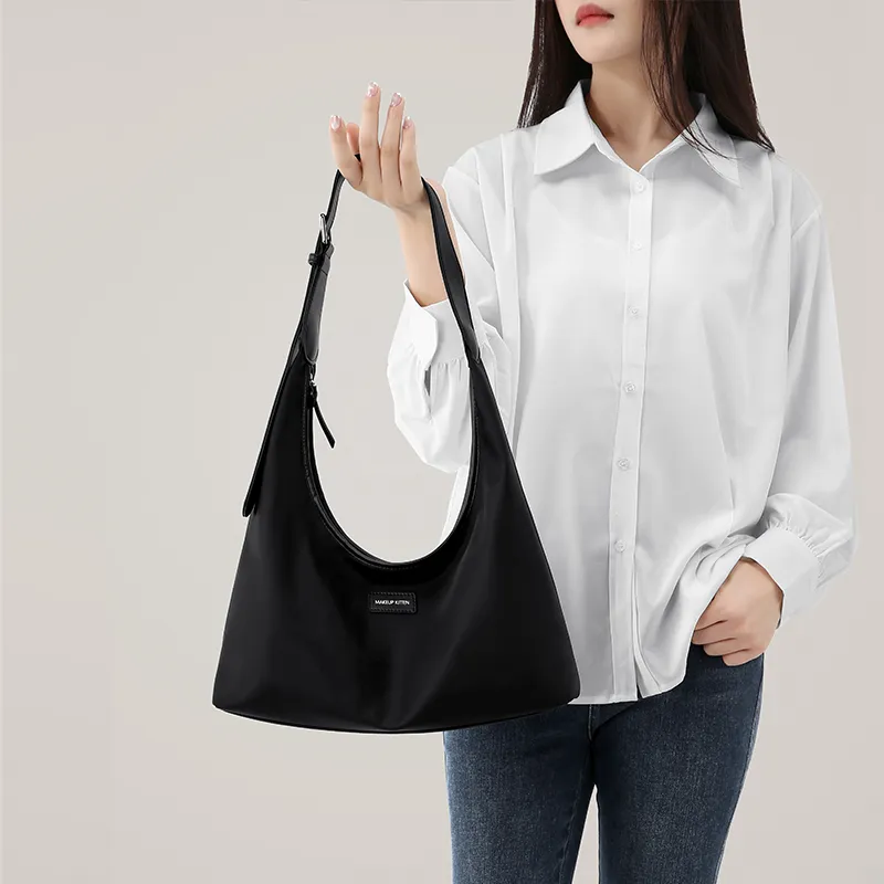 MAKEUP KITTEN Nylon Fabric Shoulder Bag Moon-Shaped Bag Dumpling Bag Shoulder Bag Regular Women's Black/Apricot-4