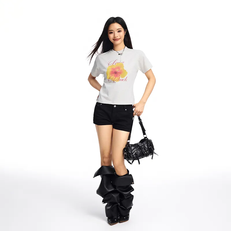 A Chock T Shirts Unisex-9