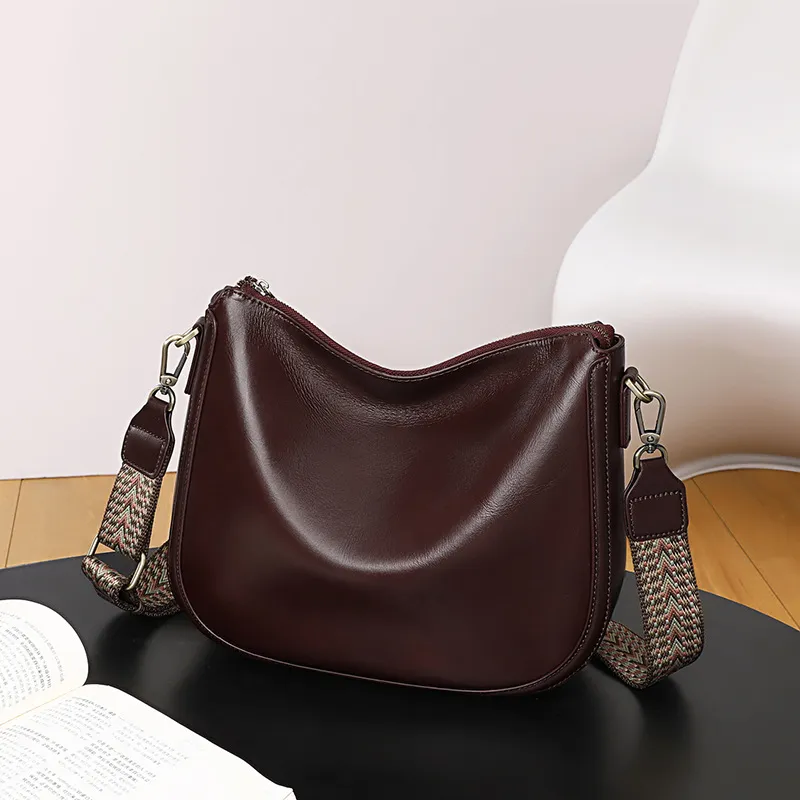 CNNCOO Cow Leather Crossbody Bag Women's Wine Coffee/Black-8