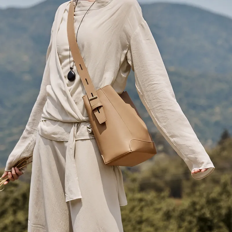 CNNCOO Cow Leather Bucket Crossbody Bag, Shoulder Bag Women's Cocoa Brown-4