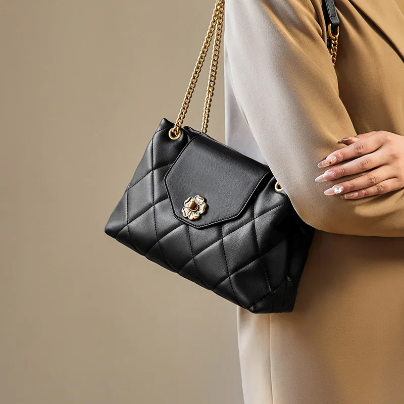 CNNCOO Synthetic Leather Shoulder Bag Regular Women's Midnight Black/Ecru-1