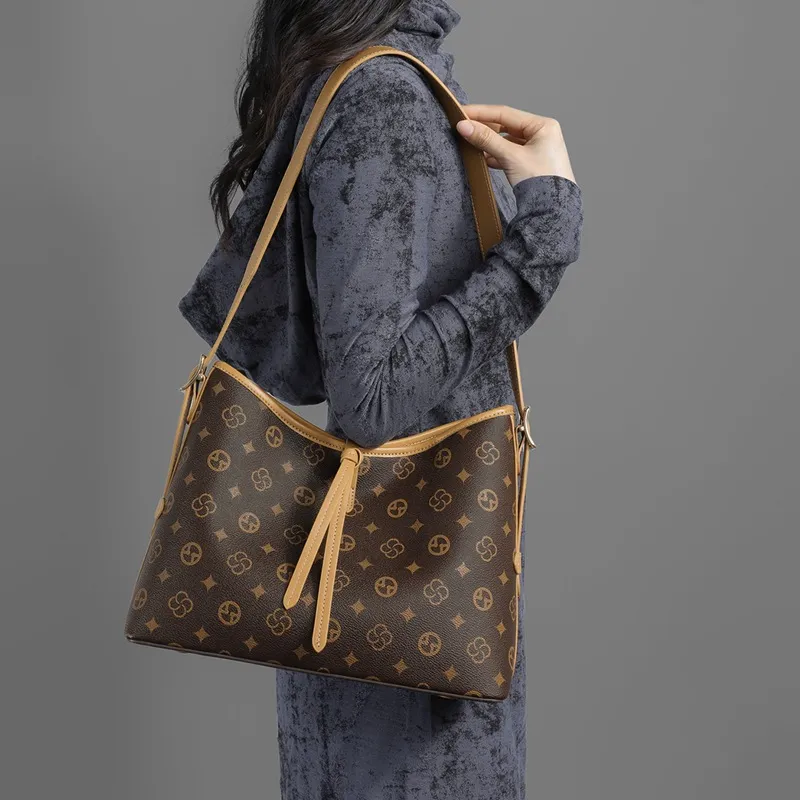 CNNCOO Synthetic Leather Tote Bag, Shoulder Bag Regular Women's Coffee-1