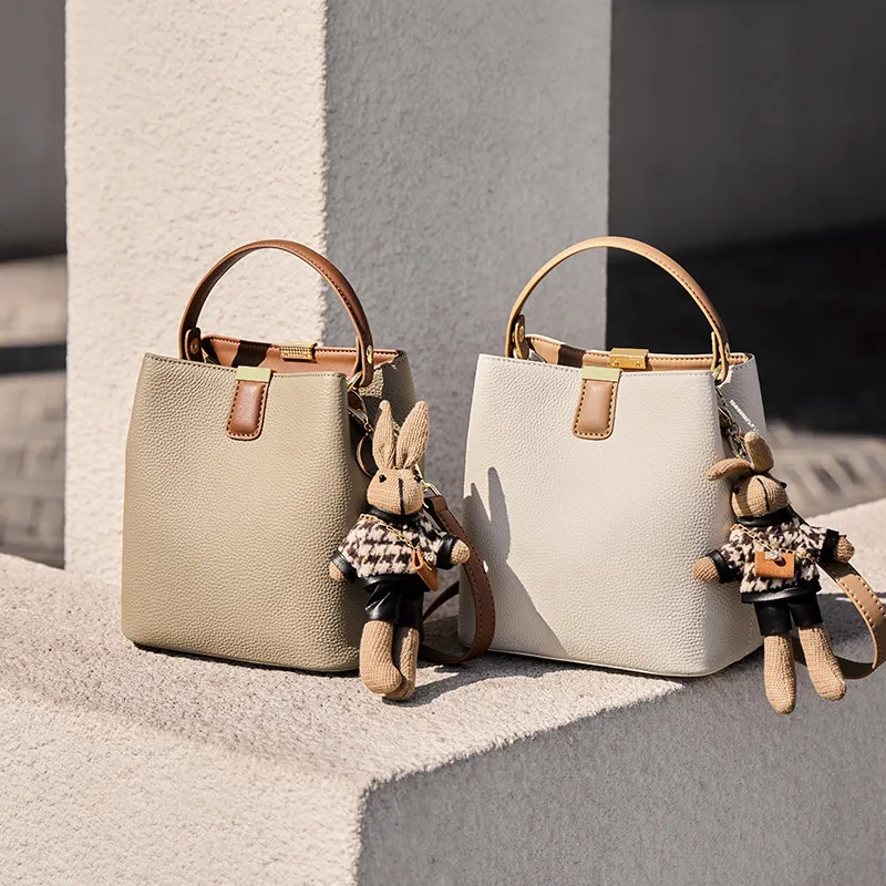 CNNCOO Cow Leather Bucket One Shoulder Handbag Women's Ecru-5