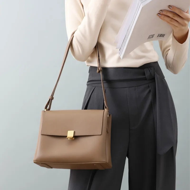 CNNCOO Cow Leather Shoulder Bag Women's Dark Brown/Light Brown-4