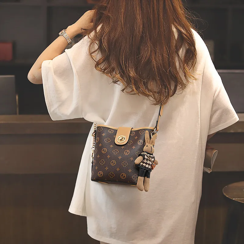 CNNCOO PVC Crossbody Bag Women's Coffee-1