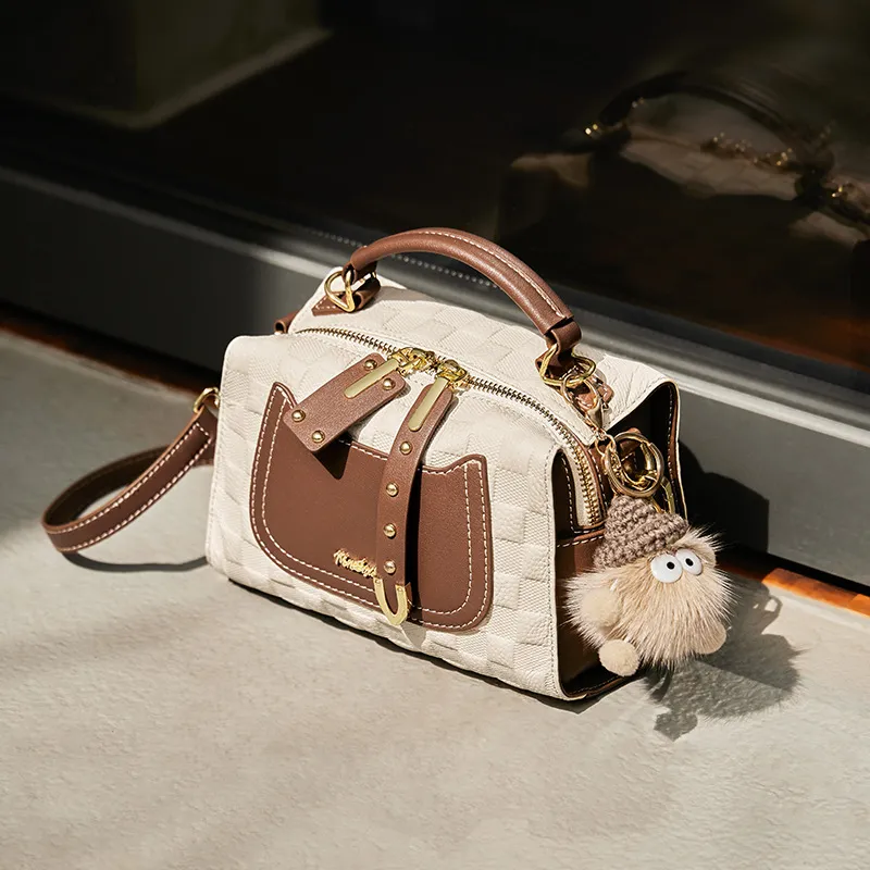 CNNCOO Cow Leather Boston Bag, Shoulder Bag, Crossbody Bag, Handbag Regular Women's Ecru & Brown-5