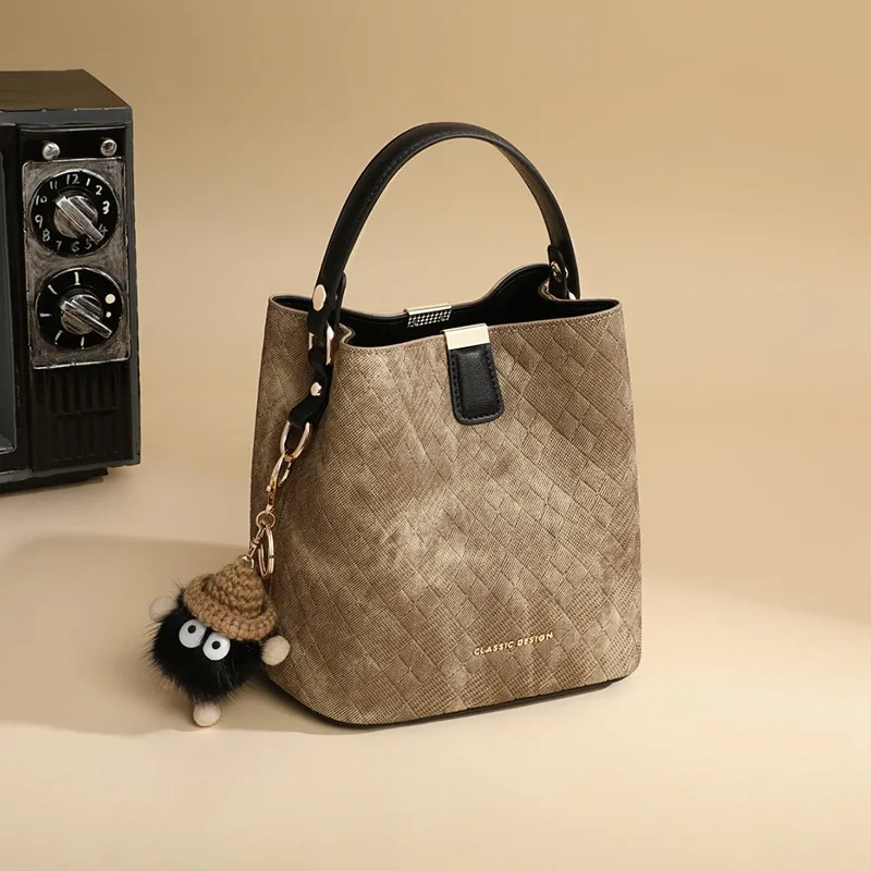 CNNCOO Cow Leather With Synthetic Leather Bucket Bag Handbag Women's Gray-3