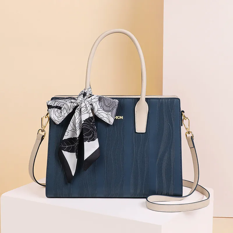 CNNCOO Cow Leather One Shoulder Handbag Women's Blue-2