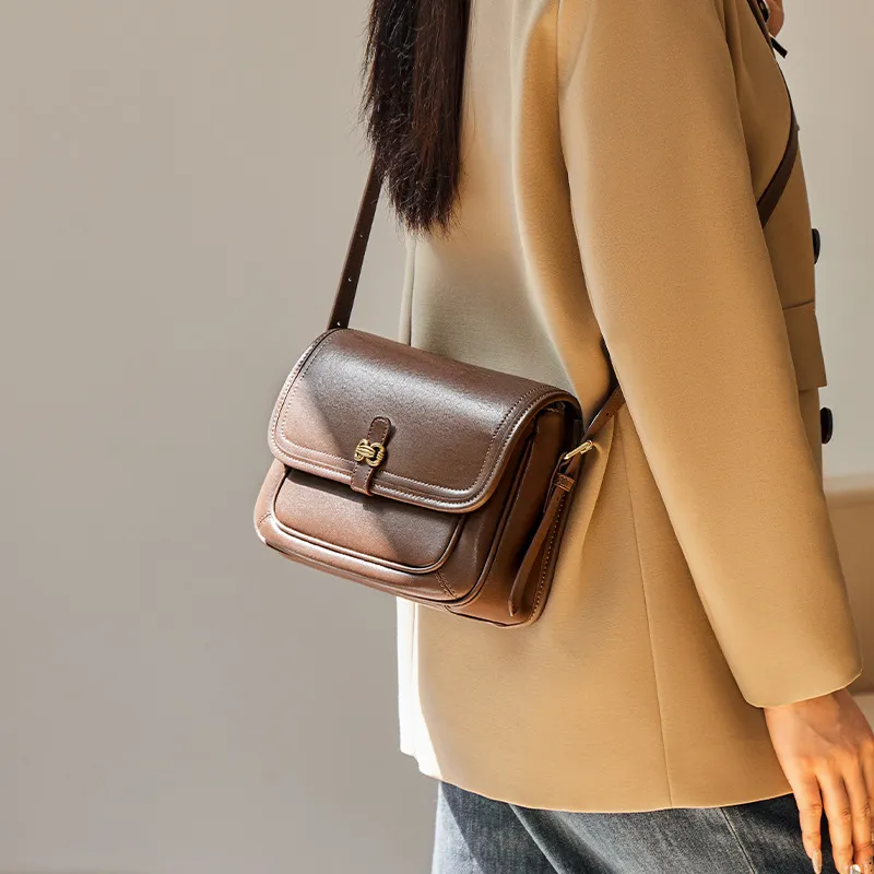 CNNCOO Synthetic Leather Crossbody Bag Women's Vegetable Tanned Coffee-1