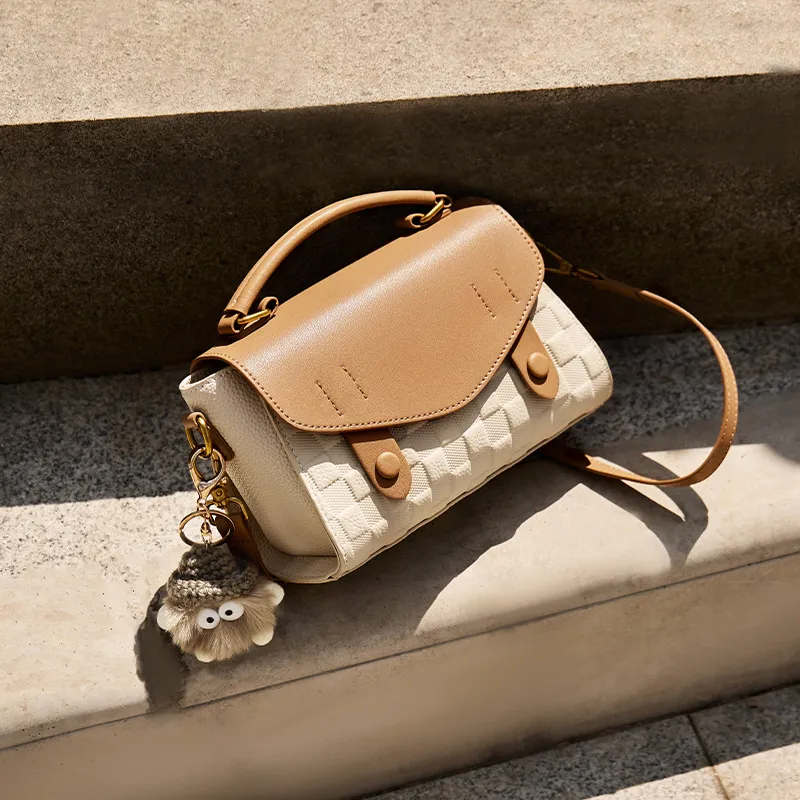 CNNCOO Cow Leather Shoulder Bag, Crossbody Bag, Handbag Regular Women's Ecru & Apricot-5