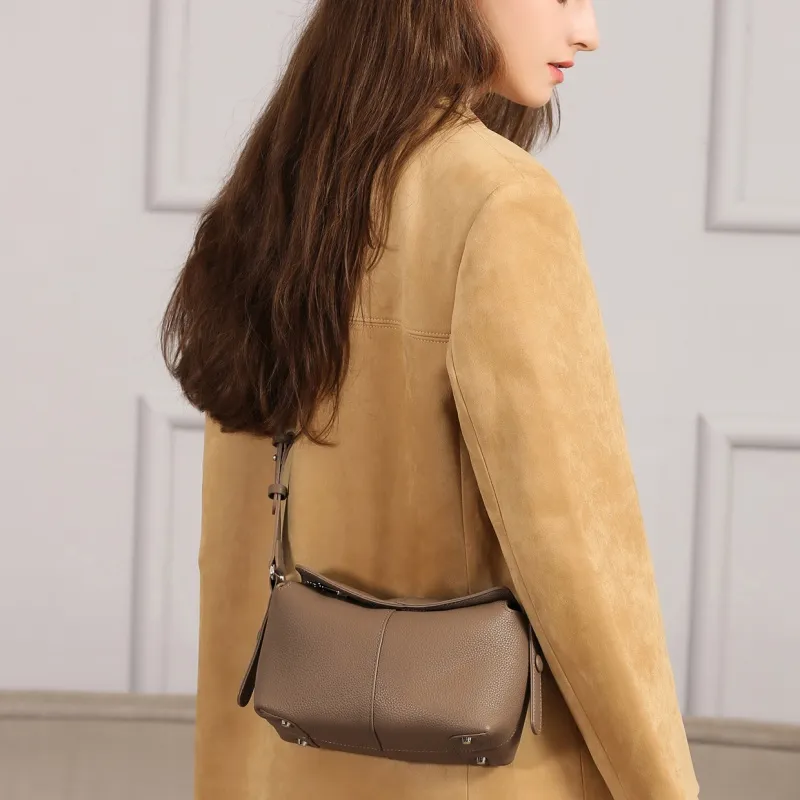 CNNCOO Cow Leather Pillow Bag, Crossbody Bag, Shoulder Bag Regular Women's Milk Tea/Brown/Milkshake White-4