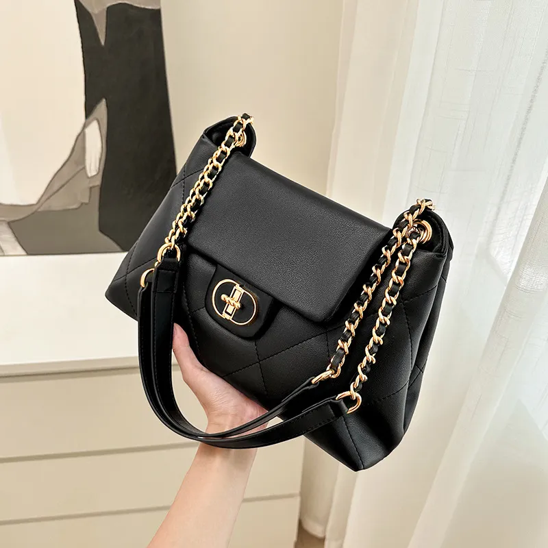 CNNCOO Synthetic Leather Shoulder Bag Women's Midnight Black-3