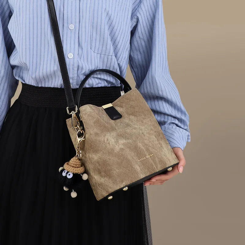 CNNCOO Cow Leather With Synthetic Leather Bucket Bag Handbag Women's Gray-2