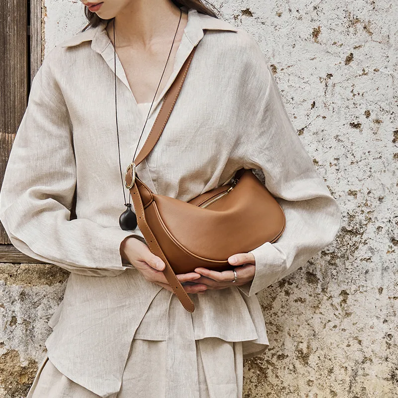CNNCOO Synthetic Leather Shoulder Bag Women's Caramel Brown/Cream Apricot-1