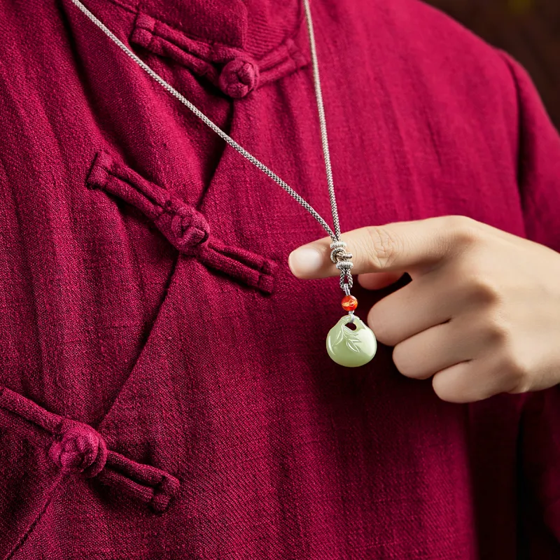 Moonstone Edge Necklaces Green Jade Unisex-4