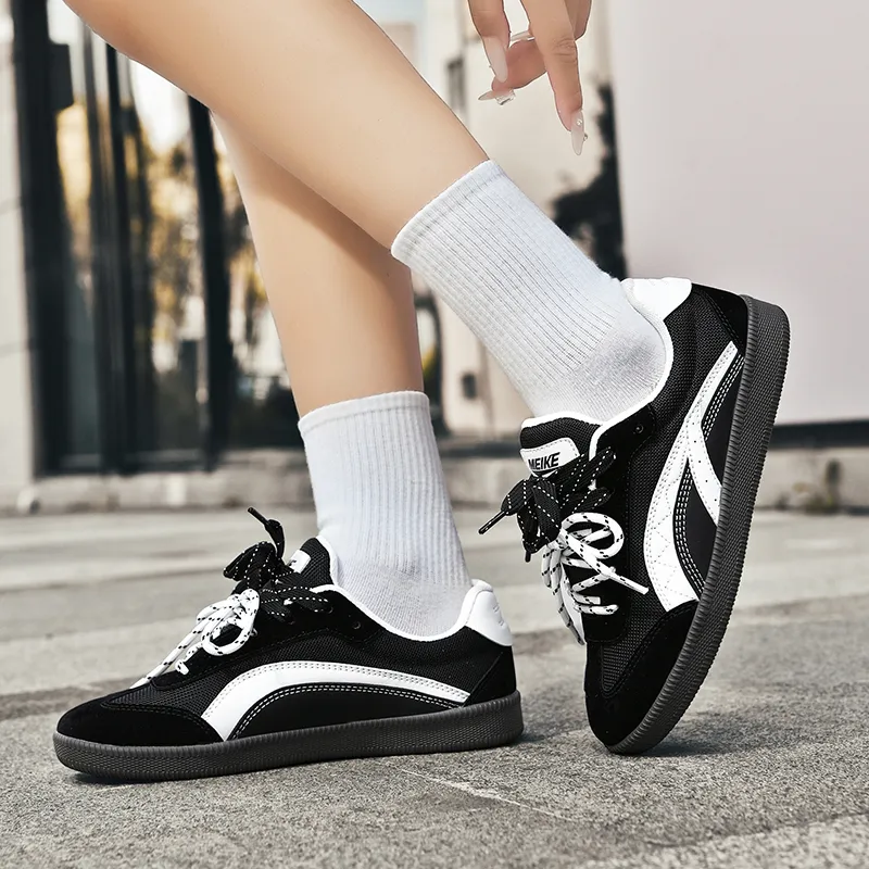 MEIKE Wear resistant And Lightweight Low Top Casual Shoes Unisex-1