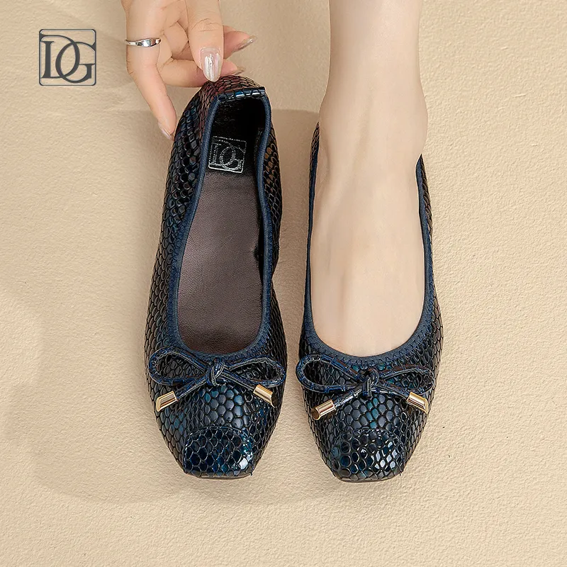 DG Women's Casual Shoes Women's Black/Blue-2