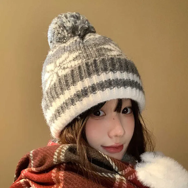 CARTELO Polyester Beanies Unisex Gift Box Set-1