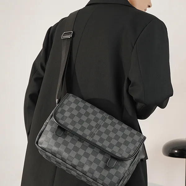 CARTELO PVC Shoulder Bag Regular Unisex Black-5