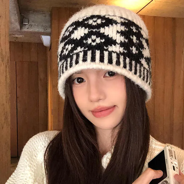 CARTELO Polyester Beanies Unisex Gift Box Set-4