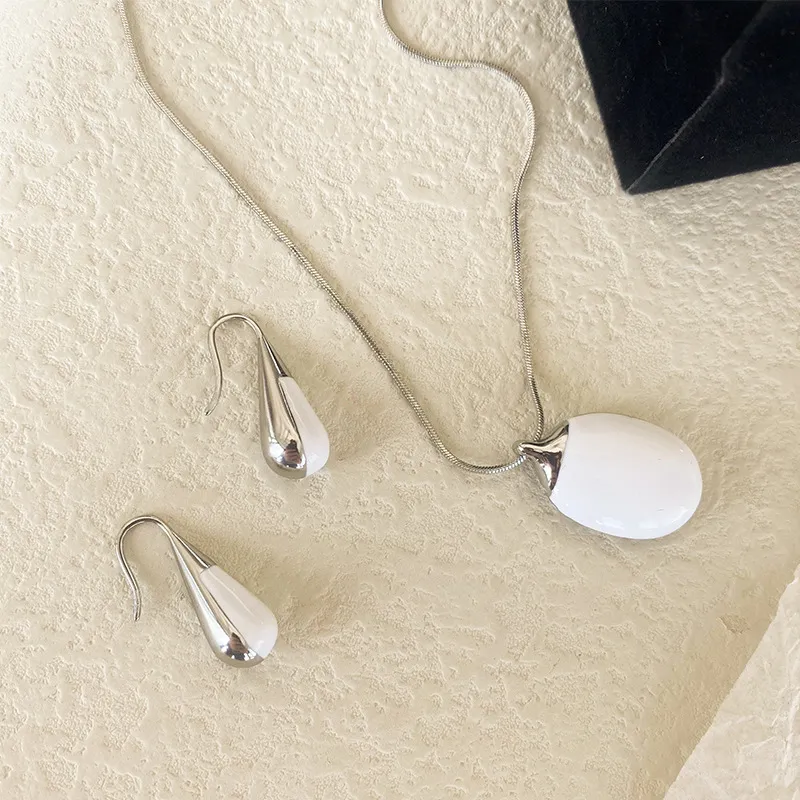 Long Fu Enamel Necklaces Women's-5