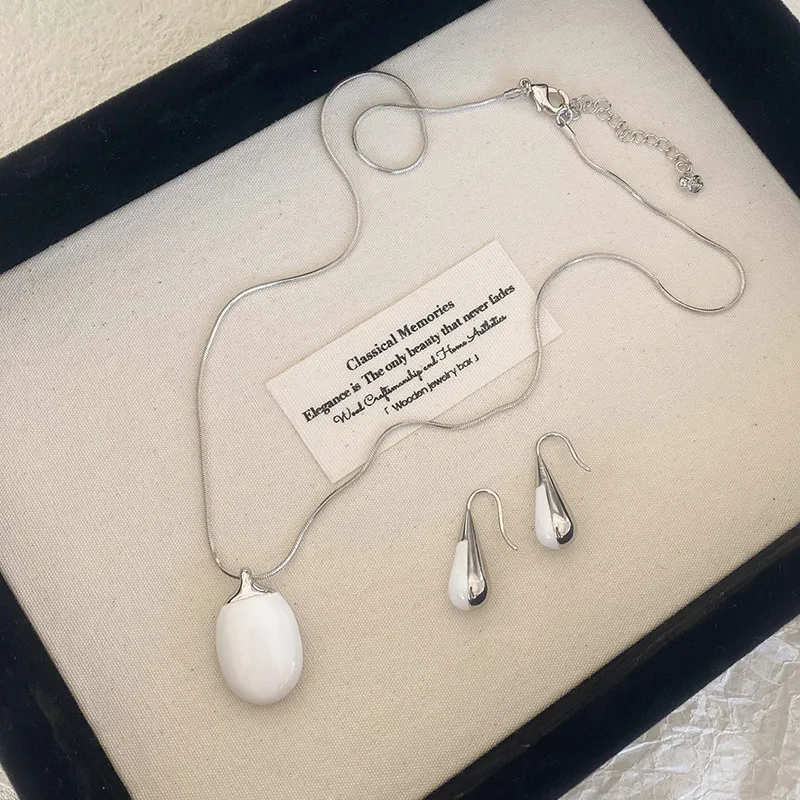 Long Fu Enamel Necklaces Women's-4