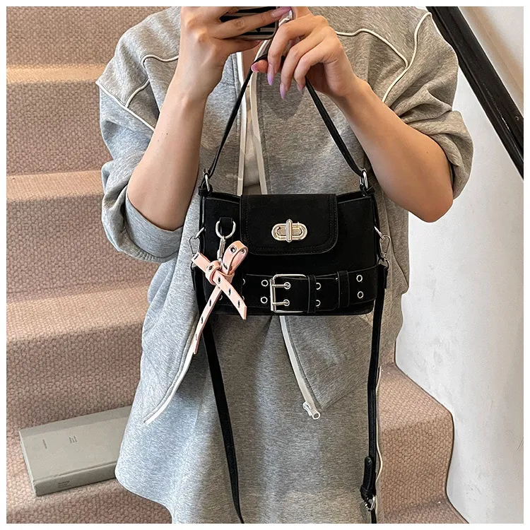 NATTY Pu Shoulder Bag Unisex Black-1