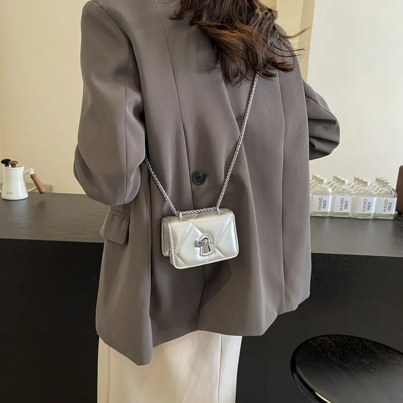 Versman PU Shoulder Bag Medium Size Women's Black/Ecru/Silver-10