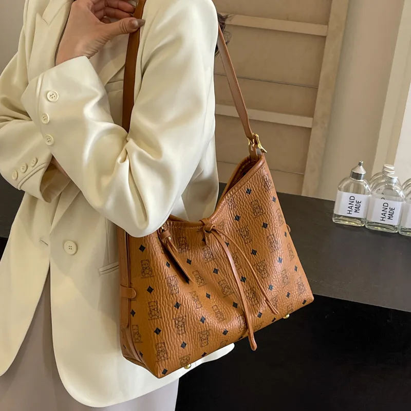 Versman Crossbody Bags-23