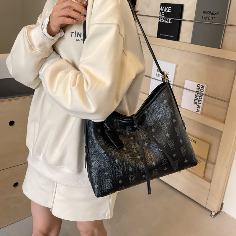 Versman Crossbody Bags-9