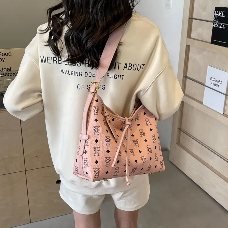 Versman Crossbody Bags-17