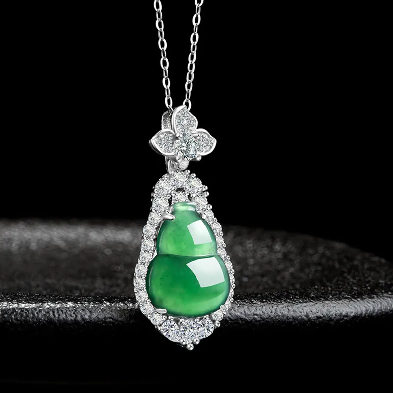 Jade Is Boundless Ice Glutinous Jadeite Necklaces Unisex-3