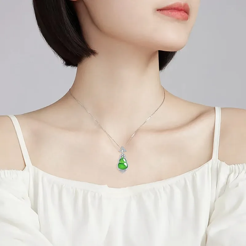 Jade Is Boundless Ice Glutinous Jadeite Necklaces Unisex-5