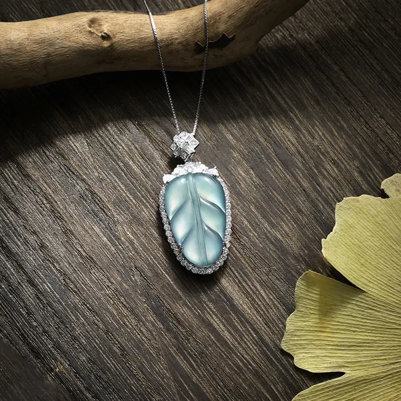 Jade Is Boundless Glutinous Jade Jadeite Necklaces Unisex-1