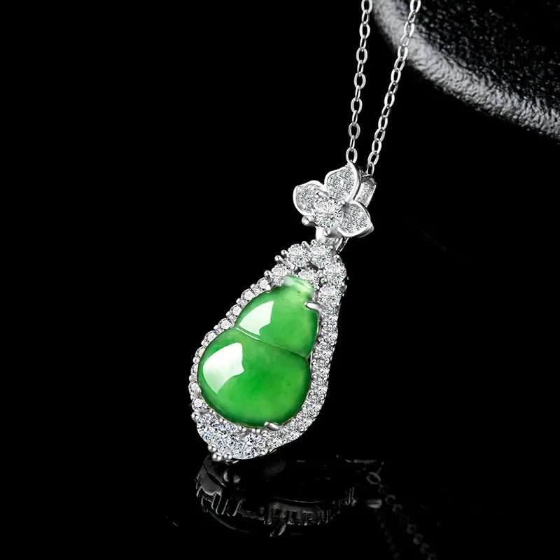 Jade Is Boundless Ice Glutinous Jadeite Necklaces Unisex-2