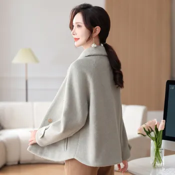 Yalu 1972 Velvet feel Coat Women's