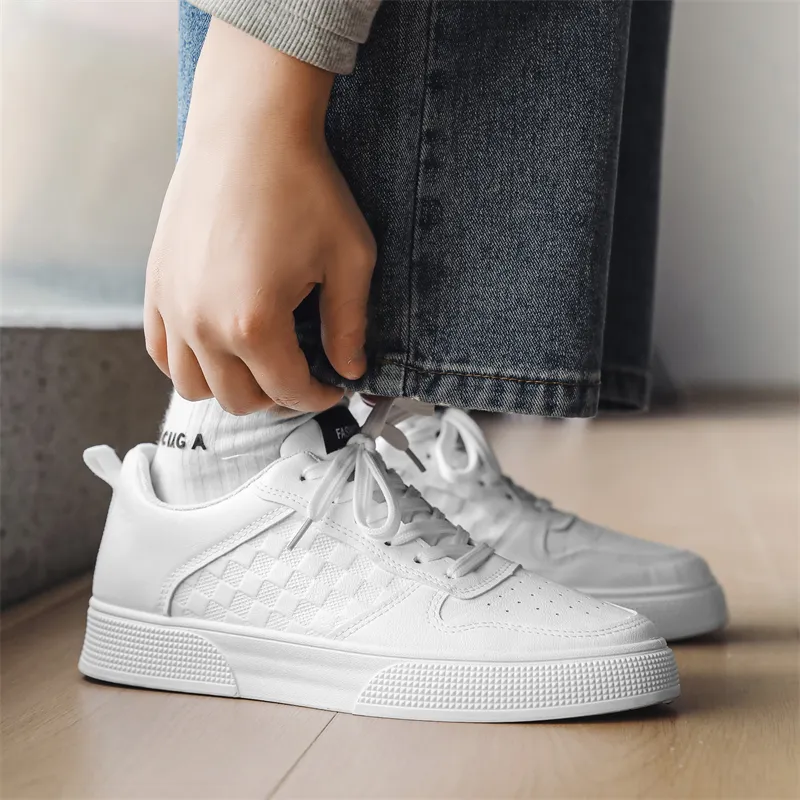 TONYBEAR Durable Breathable Low-Top Skateboard Shoes Men's-12