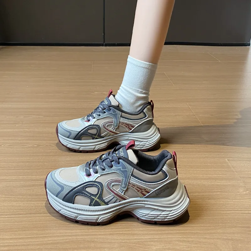 TONYBEAR Wear-Resistant Height Increasing Low-Top Chunky Sneakers Women's-1