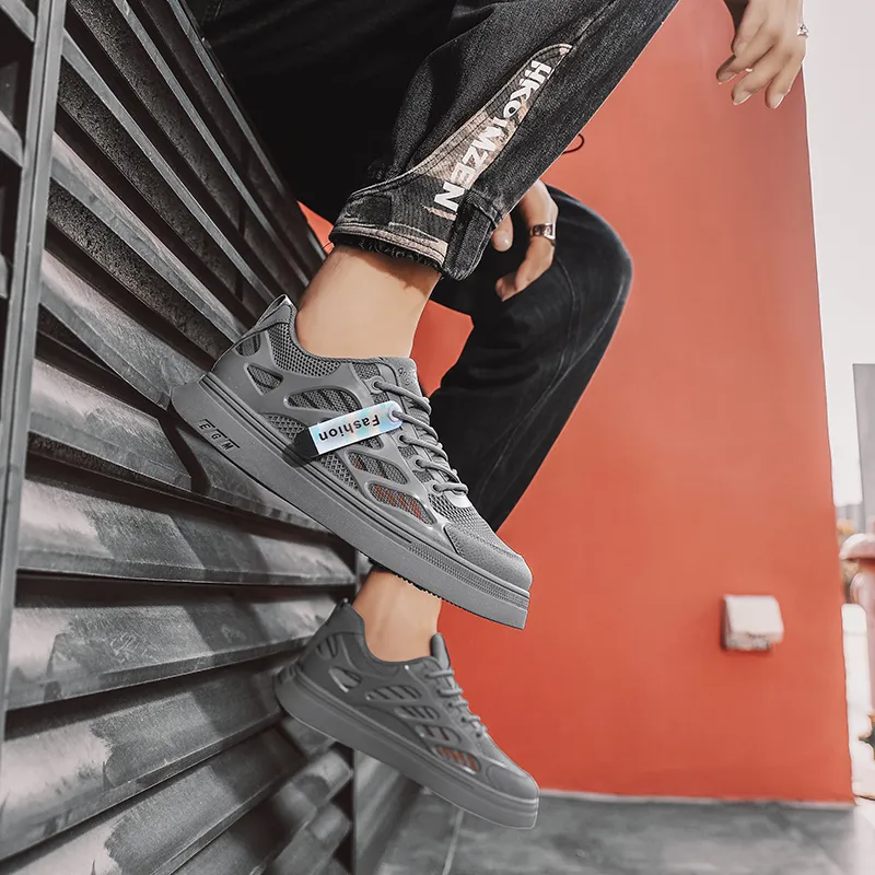 TONYBEAR Low Top Skateboard Shoes Unisex-11