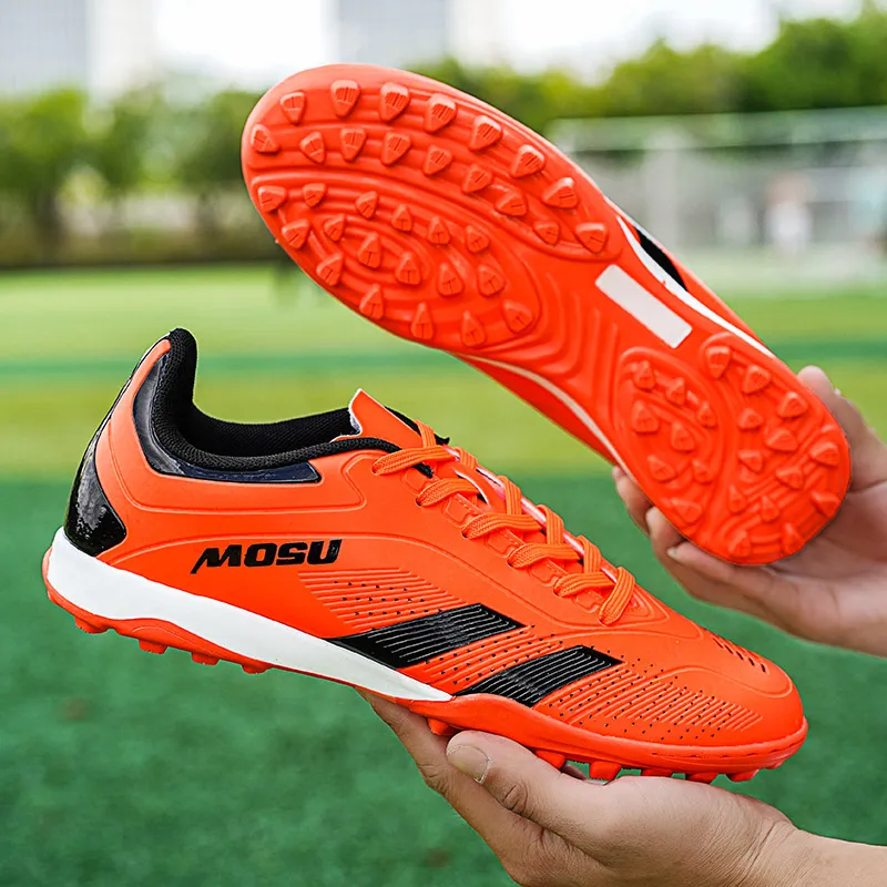 TONYBEAR Anti Slip Wear Resistant Soccer Shoes Unisex-6