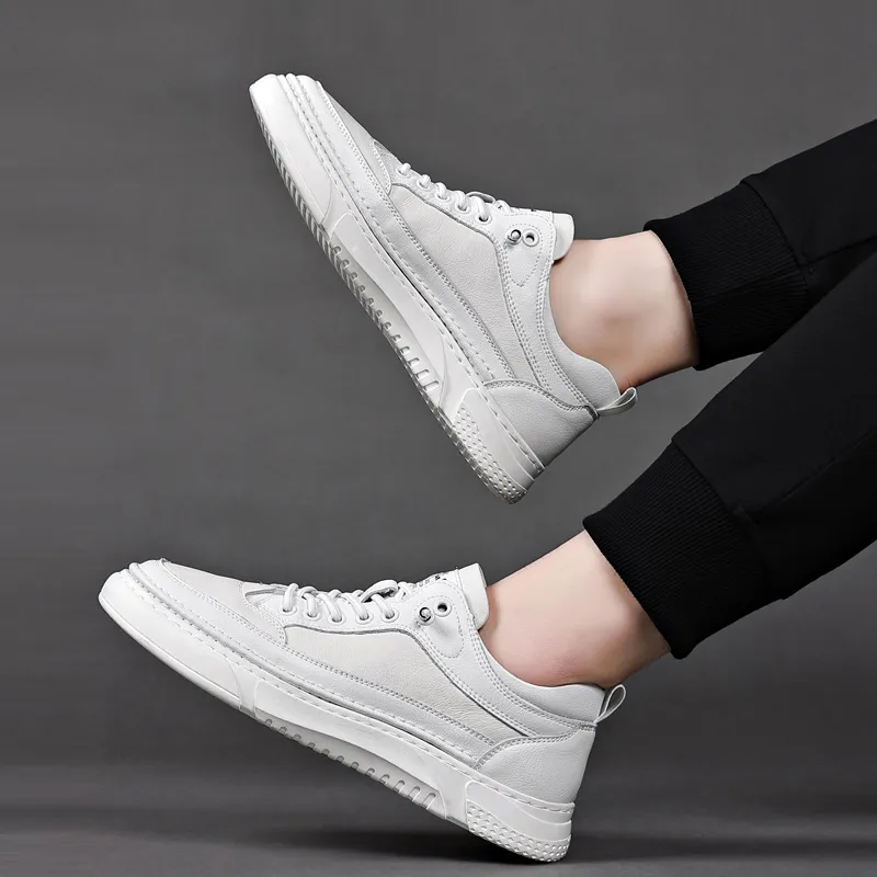 TONYBEAR Slip Resistant Low Top Casual Shoes Unisex-3