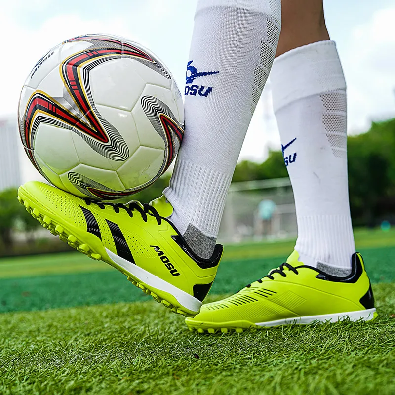 TONYBEAR Anti Slip Wear Resistant Soccer Shoes Unisex-10