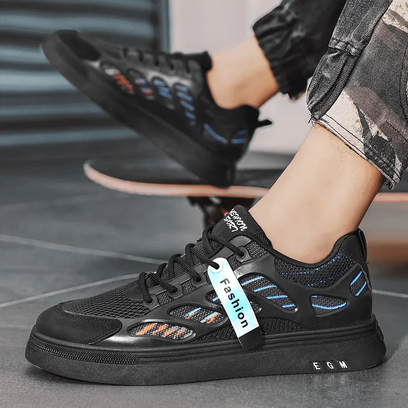 TONYBEAR Low Top Skateboard Shoes Unisex-3