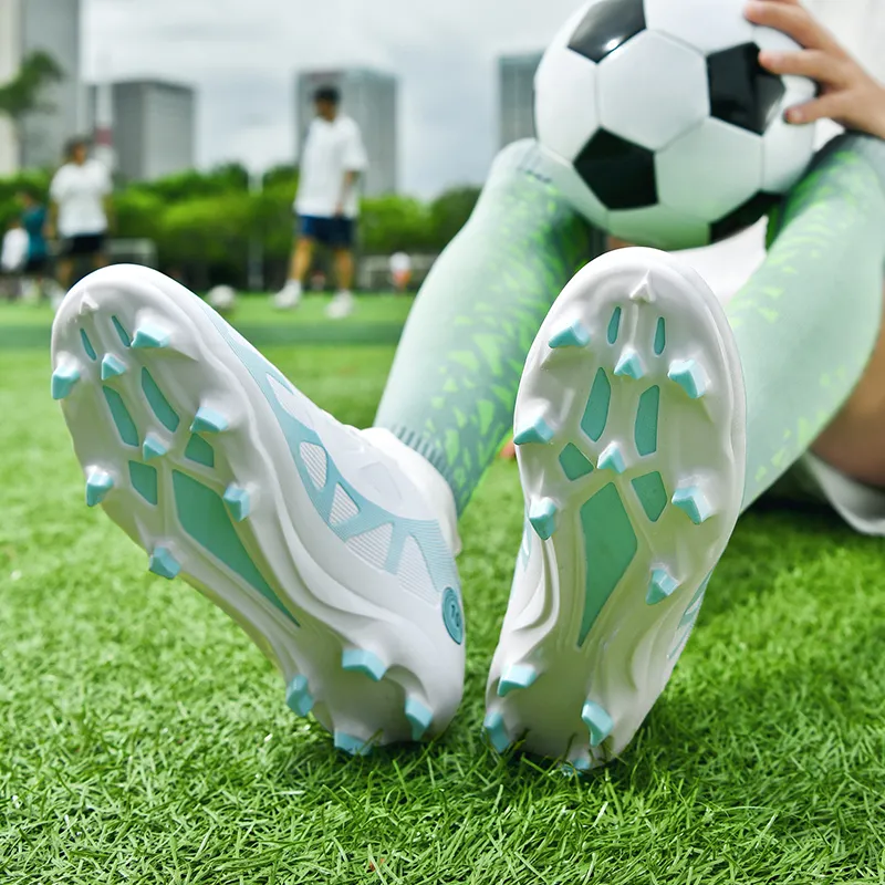 TONYBEAR Soft Ground Soccer Shoes Unisex-4