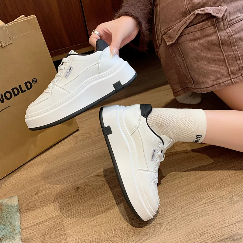 TONYBEAR Low Top Skateboard Shoes Women's-7