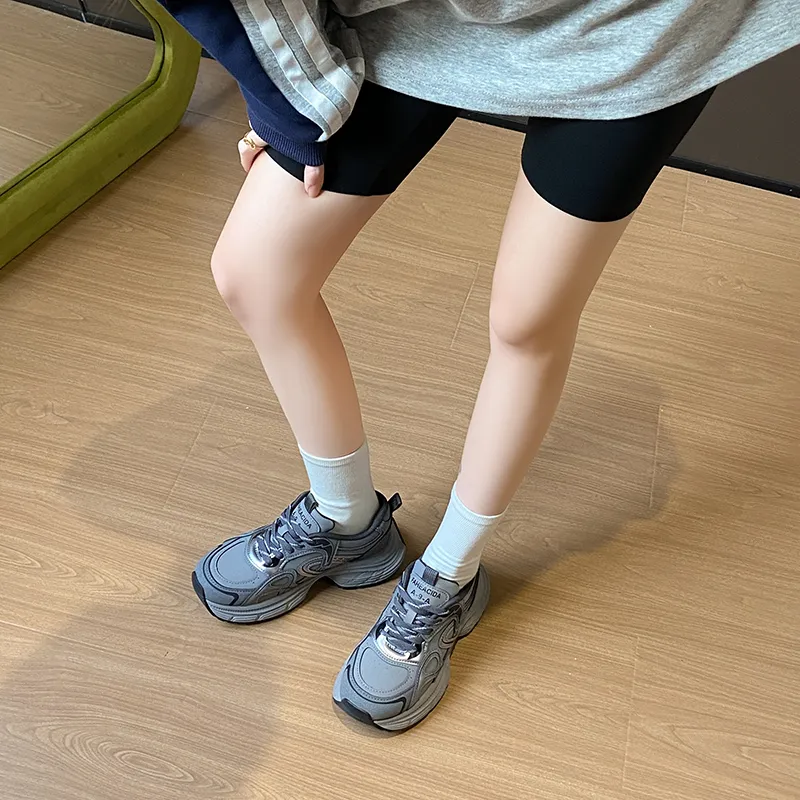 TONYBEAR Wear-Resistant Height Increasing Low-Top Chunky Sneakers Women's-10