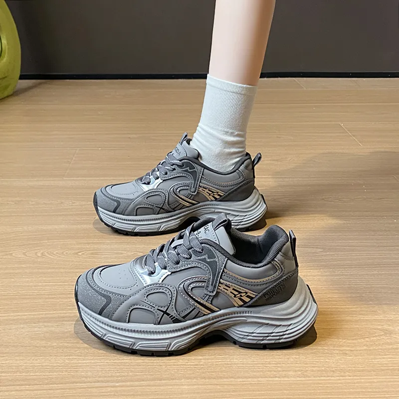 TONYBEAR Wear-Resistant Height Increasing Low-Top Chunky Sneakers Women's-7