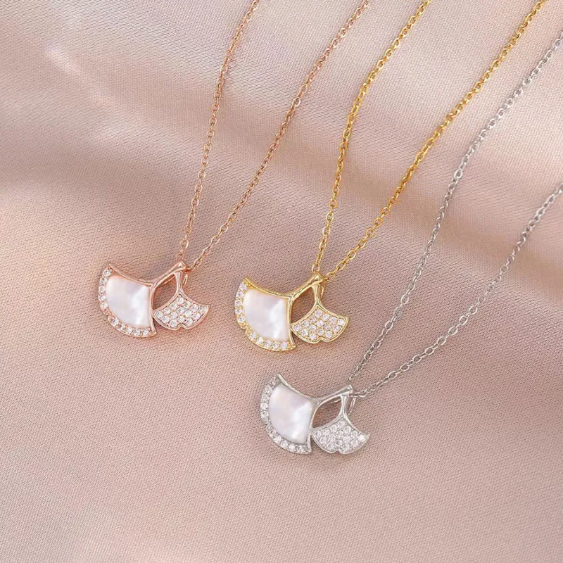 Master Kim Mother Of Pearl Necklaces Women's-1