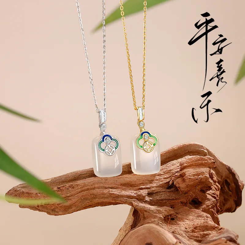 Master Kim Chalcedony Necklaces Unisex-1